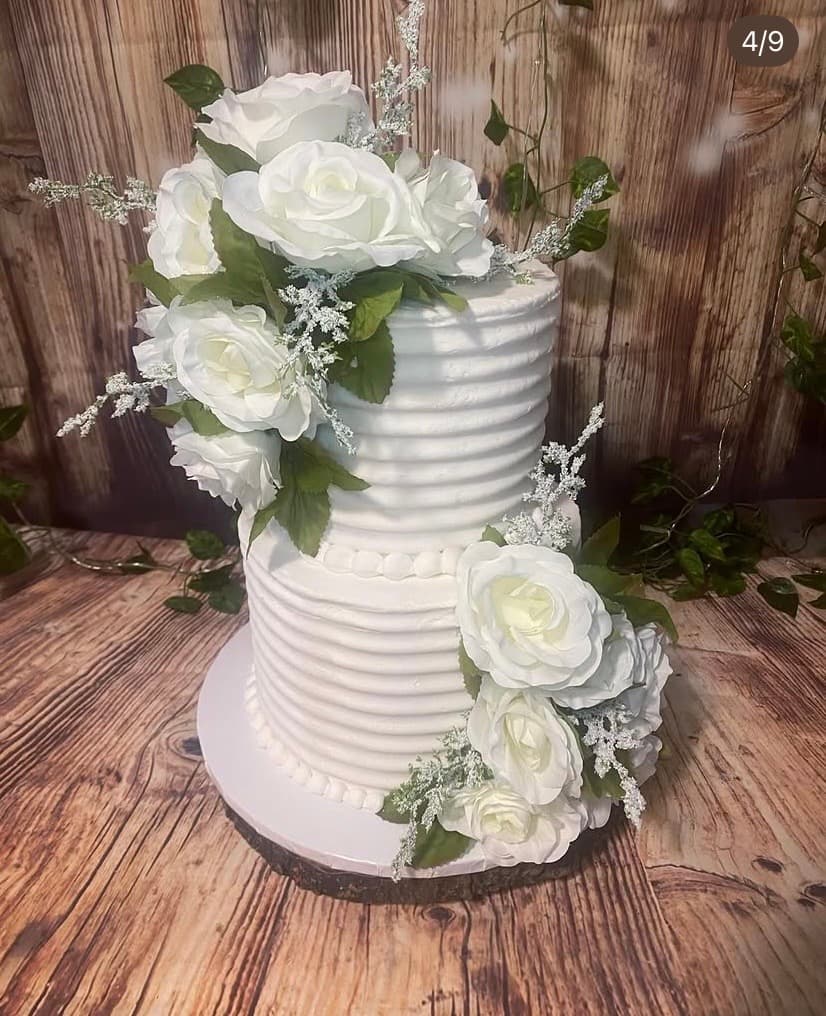 Floral custom cake by Trista's Treats